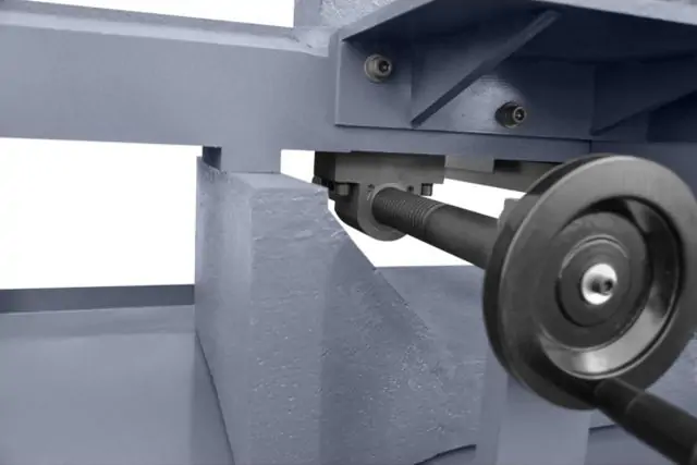 Стрічкова пила по металу CORMAK BS-440RH 9