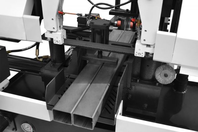 Автоматичний стрічкопильний верстат CORMAK H260SA