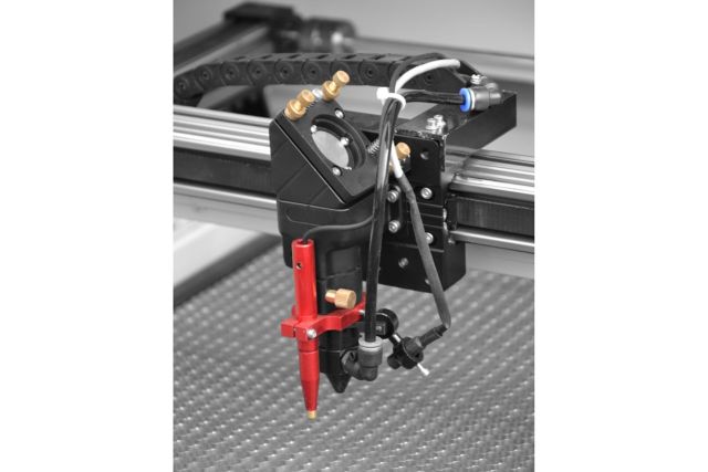 CO2 лазер Cormak LC6090Z