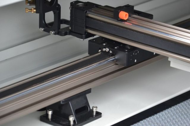 CO2 лазер Cormak LC6090Z