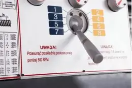 Універсальний токарний верстат CORMAK 410x1000 7