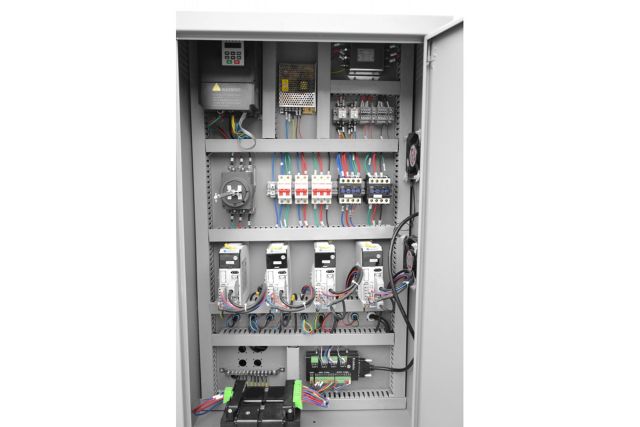 Фрезерний верстат з ЧПУ Cormak C1212 ECO