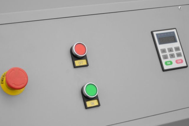 Фрезерний верстат з ЧПУ CORMAK C1325 PREMIUM