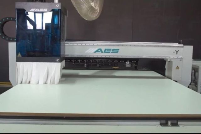 Фрезерний верстат з ЧПУ AES FLEXA PRO 2132