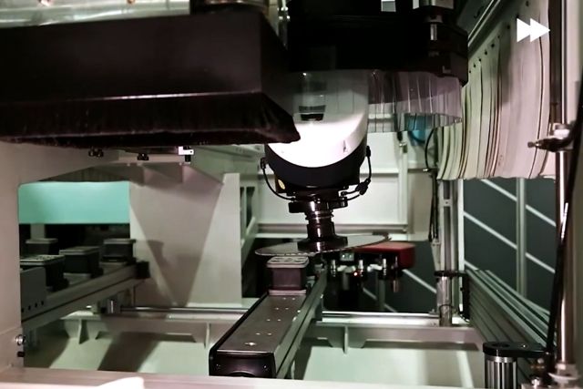 5-ти осевой обрабатывающий центр с ЧПУ AES VEGA...