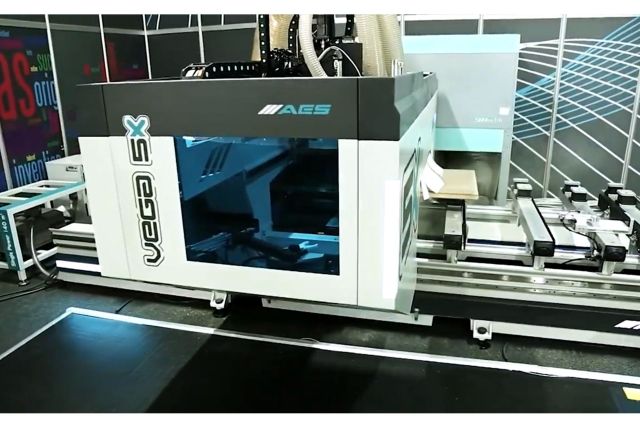 5-ти осевой обрабатывающий центр с ЧПУ AES VEGA...