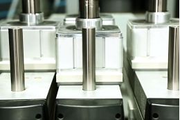 5-ти осьовий обробний центр з ЧПУ AES VEGA 5X 1632