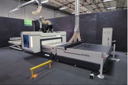 Фрезерний верстат з ЧПУ AES RAPTOR ULTRA 2142