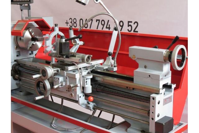 Токарный станок по металлу Holzmann ED 1000F