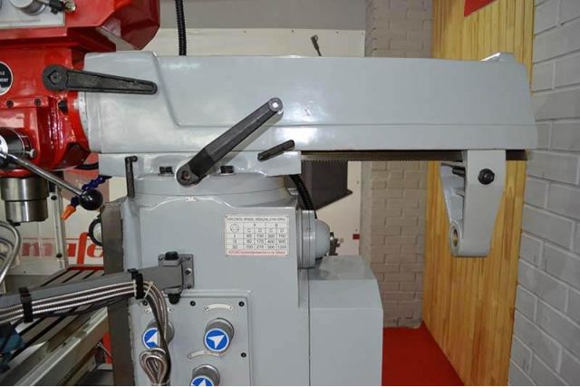 Фрезерный станок Hozmann BF 600D