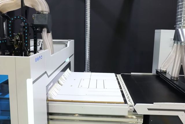 Фрезерний верстат з ЧПК AES EXTREME LINE 2142