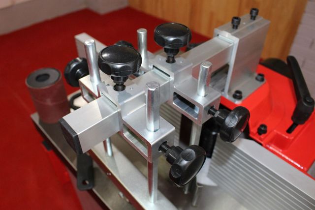 Фрезерний верстат по дереву Holzmann FS 200 380В