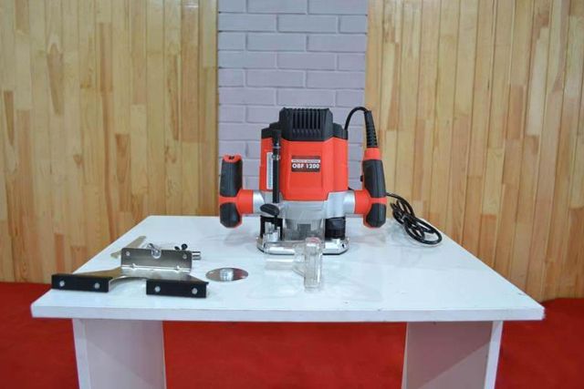 Ручной фрезерный станок Holzmann OBF 1200