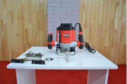 Ручний фрезерний верстат Holzmann OBF 1200