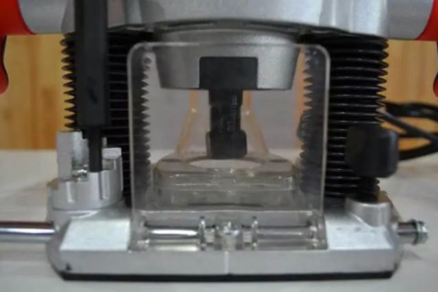 Ручний фрезерний верстат Holzmann OBF 1200