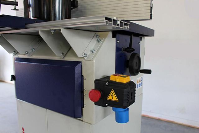 Фрезерный станок CORMAK SH-30 380 В