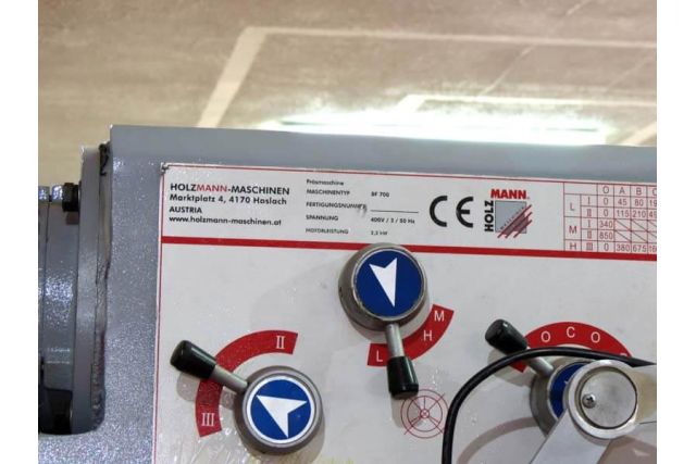Фрезерный станок Holzmann BF 700