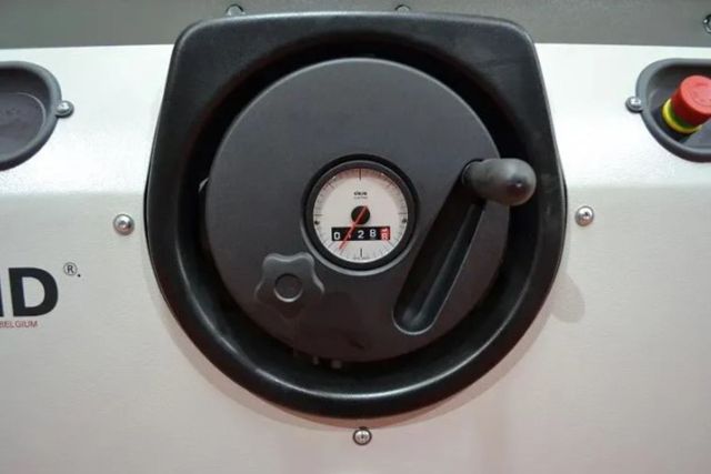 Фрезерний верстат по дереву Robland T 120 TS