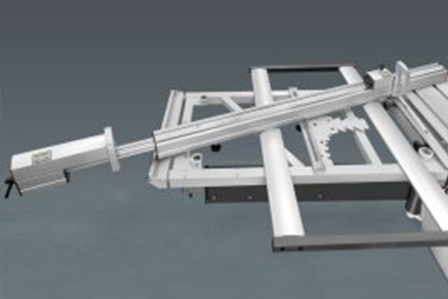 Форматно-раскроечный станок Robland Z 500M