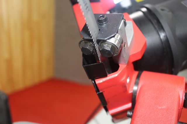 Стрічкова пила Holzmann BS 125М