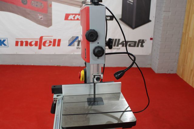 Стрічкова пила Holzmann HBS 245HQ