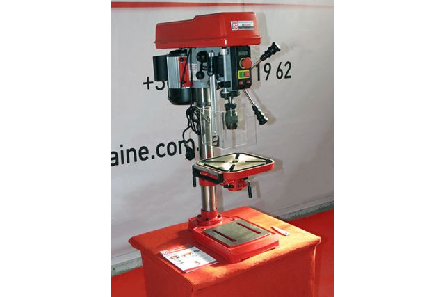 Свердлильний верстат по металу Holzmann SB 162VN