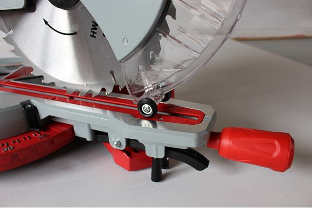 Торцовочная пила Holzmann KAP 305ECO