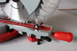 Торцювальна пила Holzmann KAP 305ECO