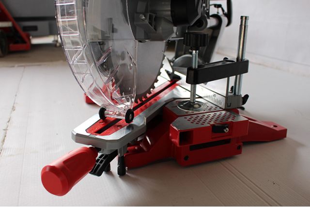 Торцовочная пила Holzmann KAP 305ECO