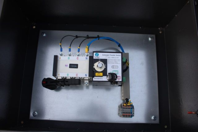 Дизельный генератор UNIVERSAL UND-YD 45 KVA