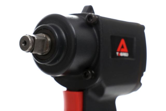 Пневматичний ударний гайковерт TAGRED TA801 1/2