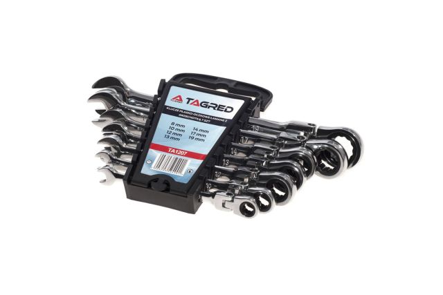 Набор ключей TAGRED TA1207 с трехщеткой 8-19 мм...