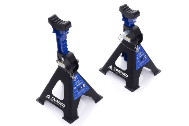 Стойки мастерской под авто усиленные шпильки...