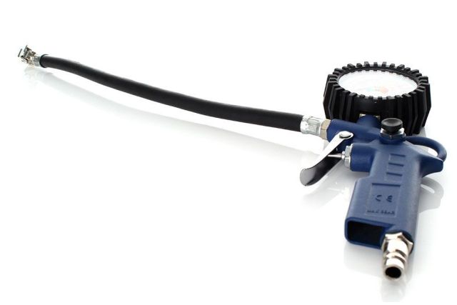 Пістолет для накачування з манометром TAGRED TA101