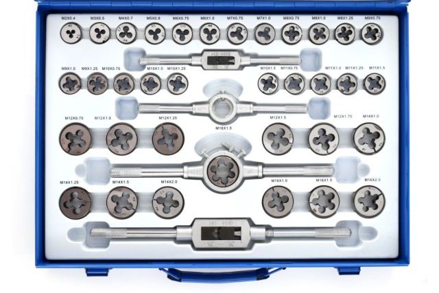 Набор плашек, метчиков и калибраторов TAGRED...