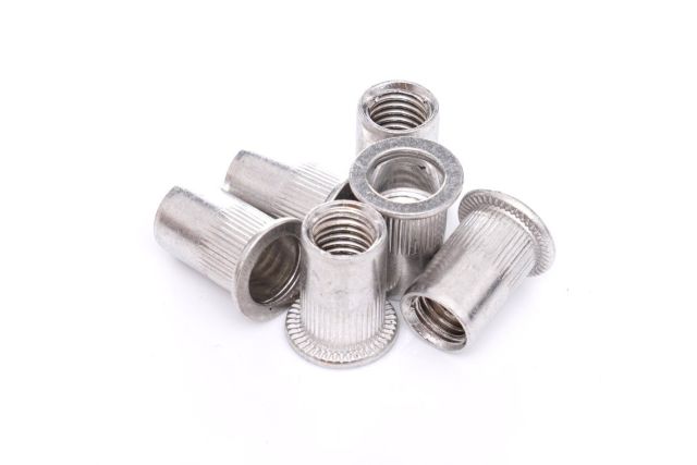 Стальные и алюминиевые заклепки 300 шт TAGRED...