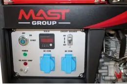 Дизельный генератор MAST GROUP YH4000AE 7