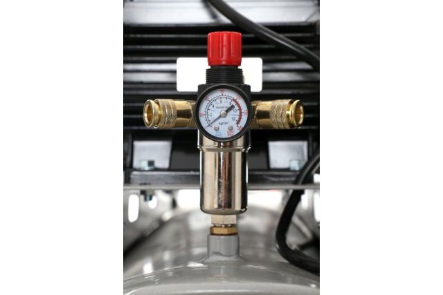 Компрессор масляный трехцилиндровый TAGRED TA307B