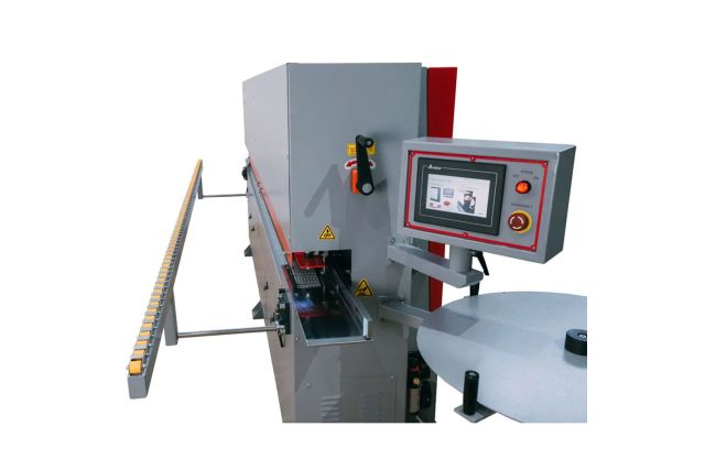 Автоматичний кромкооблицювальний верстат...