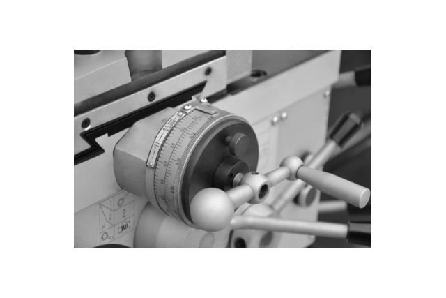 Універсальний токарний верстат CORMAK 500x1500