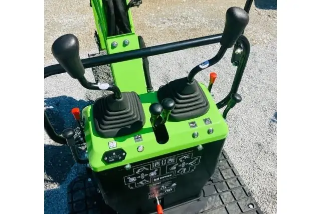 Міні-екскаватор Zipper ZI-MBGS600 12