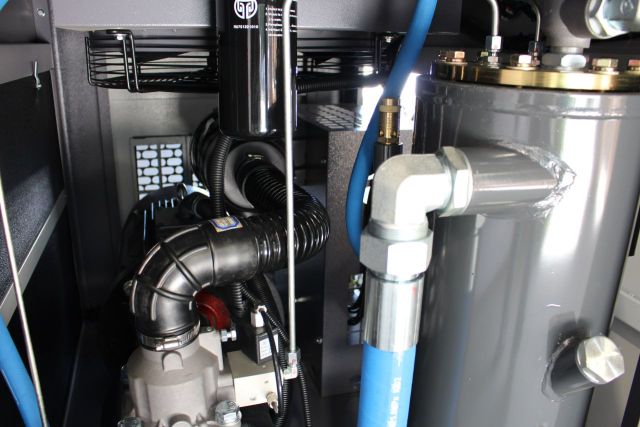 Гвинтовий компресор з інвертором CORMAK THEOR...