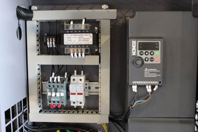 Гвинтовий компресор з інвертором CORMAK THEOR...