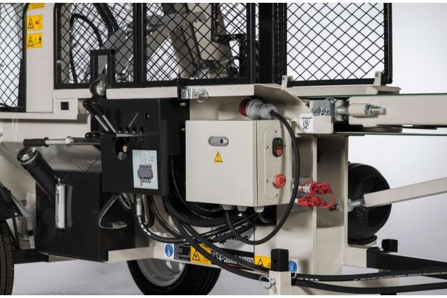 Напівавтоматична машина для різання і розколу...