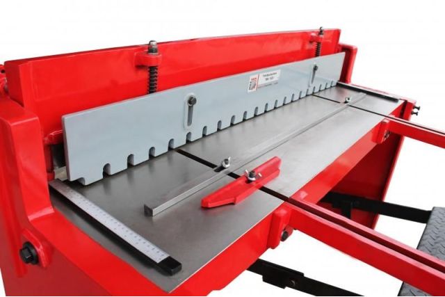 Гильйотина Holzmann TBS 1320
