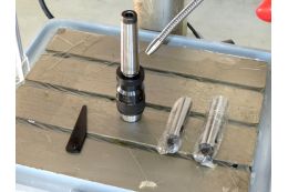 Сверлильно-фрезерний станок Holzmann ZS 50APS