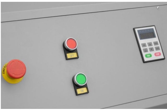 Фрезерний верстат з ЧПУ CORMAK C1520 PREMIUM