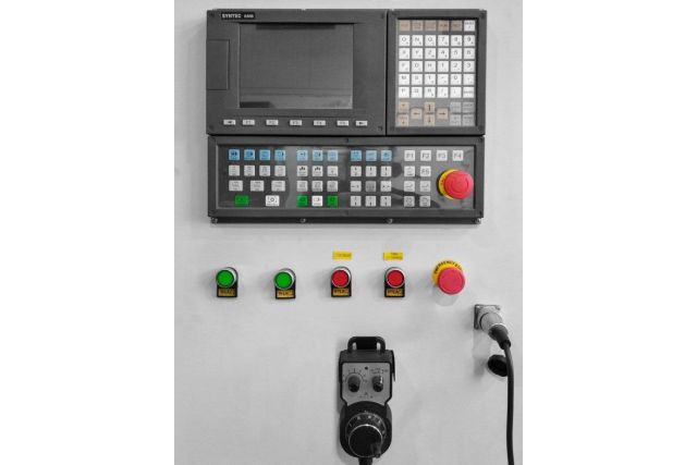 Фрезерный станок с ЧПУ CORMAK C1525