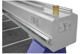 Фрезерний верстат з ЧПУ CORMAK C1525