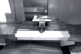 Обрабатывающий центр с ЧПУ Cormak MILL 1040